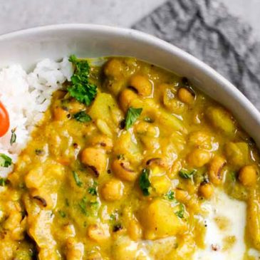 Coconut Black-eyed Pea Curry